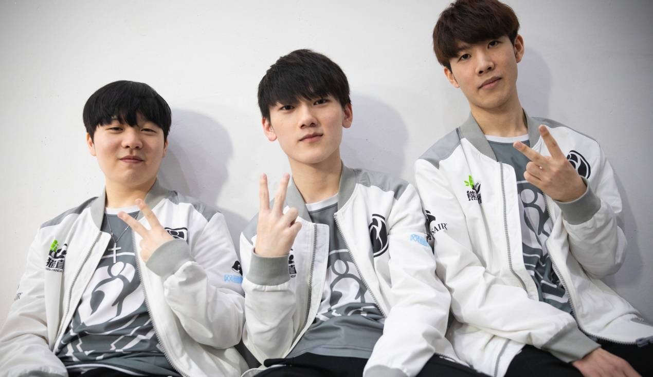 多依赖于外 多依赖于外