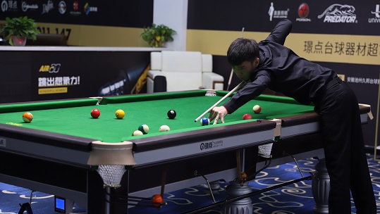 的替补球员 的替补球员